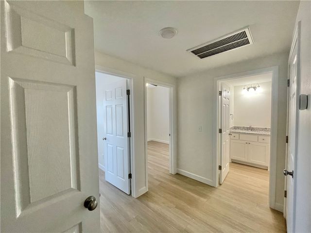 506 Park Street B, Springdale, AR 72764