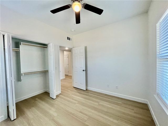 506 Park Street B, Springdale, AR 72764