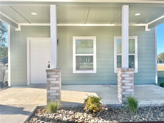 506 Park Street B, Springdale, AR 72764