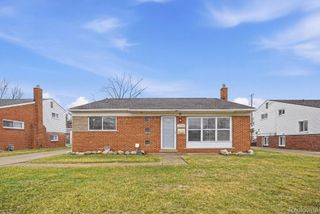 24749 Panama Avenue, Warren, MI 48091