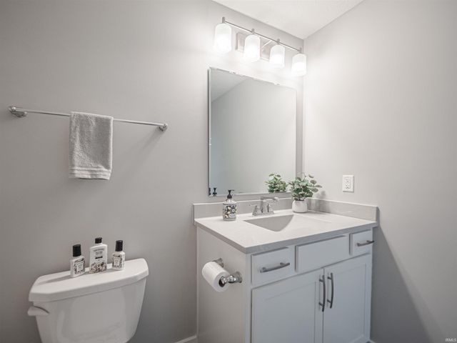 2524 Antilles Drive, Evansville, IN 47725
