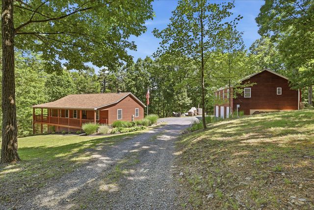 323 S TIMBER RIDGE RD, Cross Junction, VA 22625