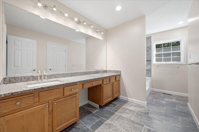 323 S TIMBER RIDGE RD, Cross Junction, VA 22625
