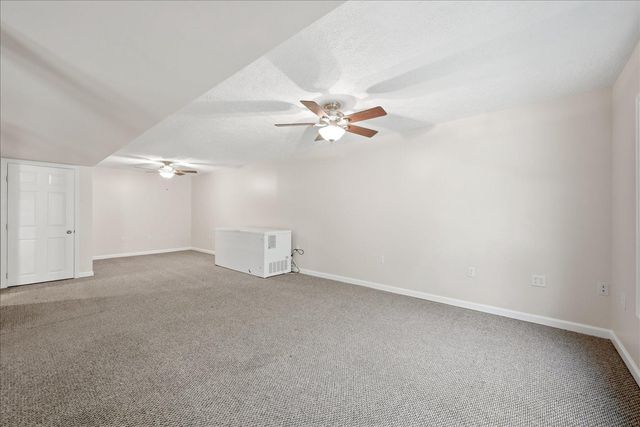 323 S TIMBER RIDGE RD, Cross Junction, VA 22625