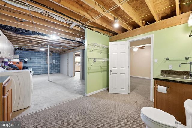 323 S TIMBER RIDGE RD, Cross Junction, VA 22625
