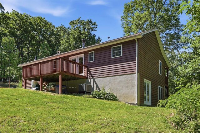 323 S TIMBER RIDGE RD, Cross Junction, VA 22625