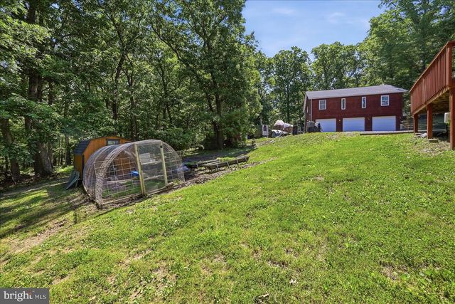 323 S TIMBER RIDGE RD, Cross Junction, VA 22625