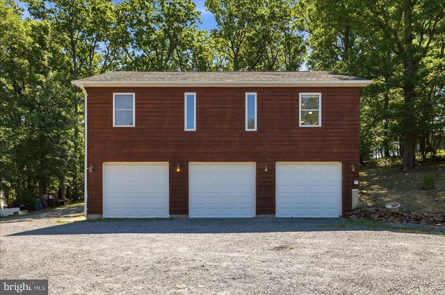 323 S TIMBER RIDGE RD, Cross Junction, VA 22625