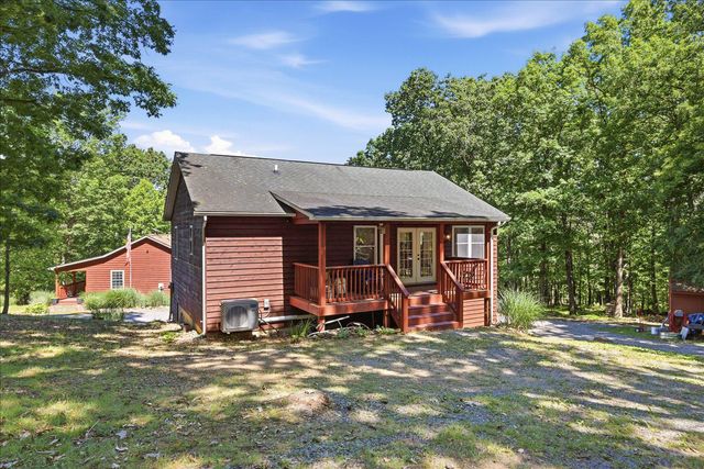 323 S TIMBER RIDGE RD, Cross Junction, VA 22625