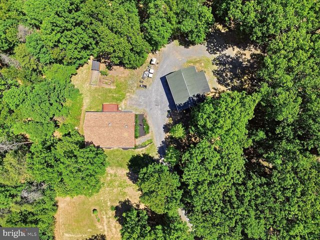 323 S TIMBER RIDGE RD, Cross Junction, VA 22625