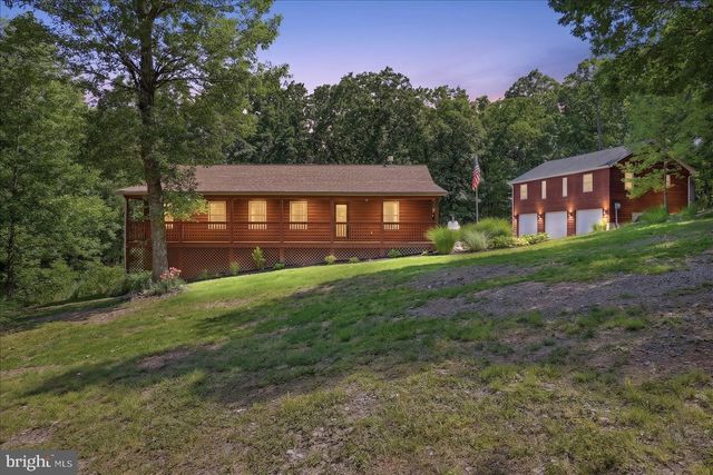 323 S TIMBER RIDGE RD, Cross Junction, VA 22625