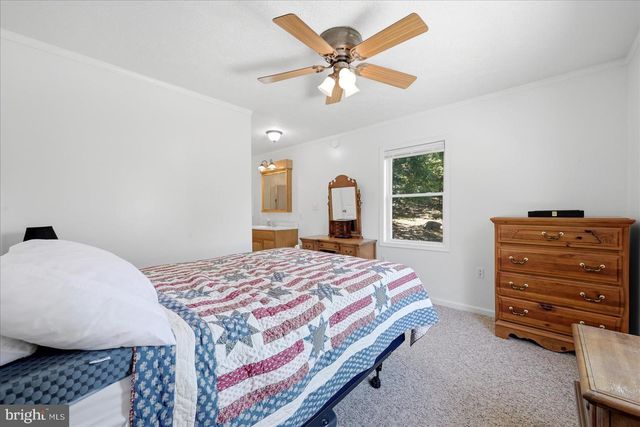 323 S TIMBER RIDGE RD, Cross Junction, VA 22625