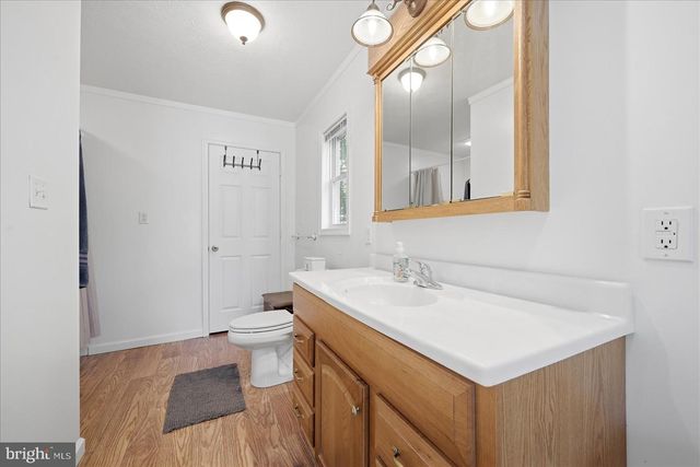 323 S TIMBER RIDGE RD, Cross Junction, VA 22625