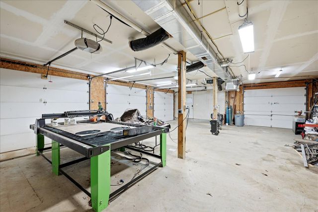 323 S TIMBER RIDGE RD, Cross Junction, VA 22625