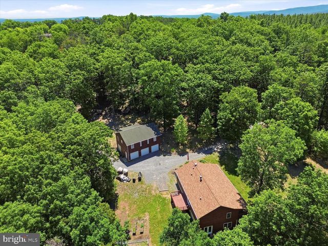 323 S TIMBER RIDGE RD, Cross Junction, VA 22625