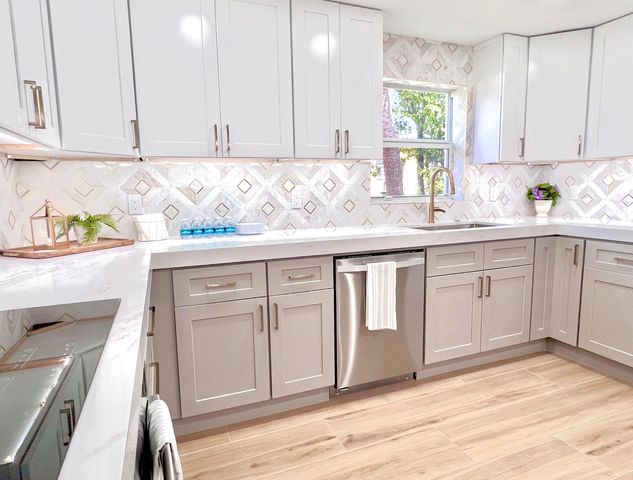 118 SW 9th Avenue, Delray Beach, FL 33444