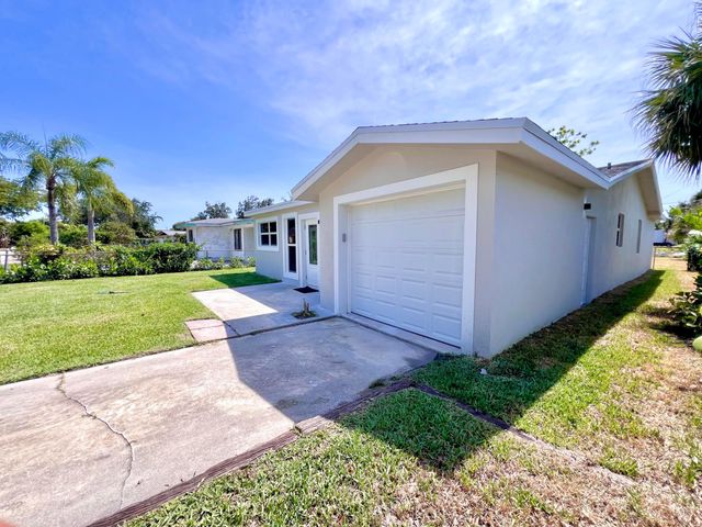 118 SW 9th Avenue, Delray Beach, FL 33444