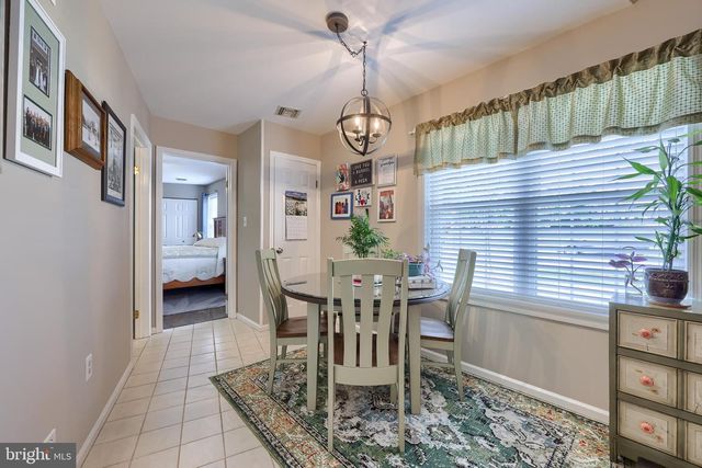 220 WINDING HILL DR, Lancaster, PA 17601