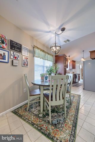 220 WINDING HILL DR, Lancaster, PA 17601