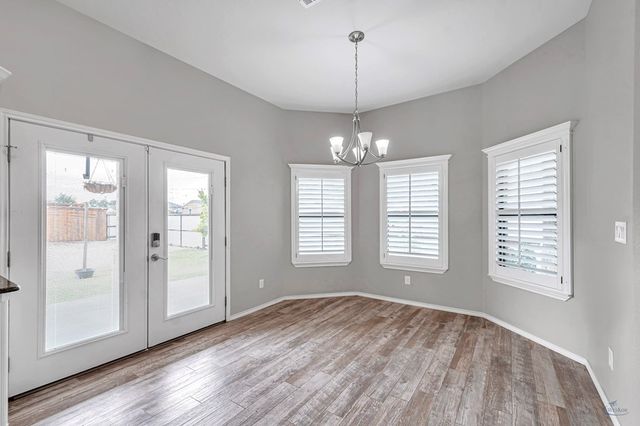 1907 N Fairgrounds Rd, Midland, TX 79705