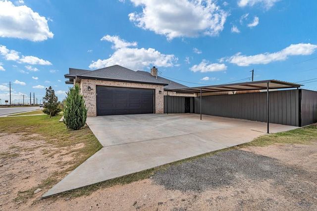 1907 N Fairgrounds Rd, Midland, TX 79705