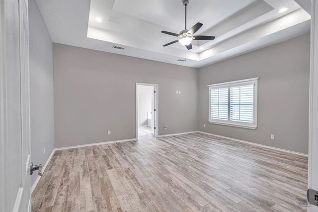 1907 N Fairgrounds Rd, Midland, TX 79705