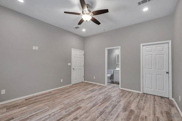 1907 N Fairgrounds Rd, Midland, TX 79705