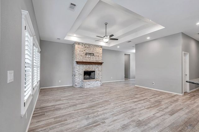 1907 N Fairgrounds Rd, Midland, TX 79705