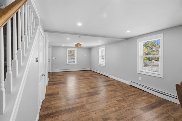 32 Harkaway Rd 32, North Andover, MA 01845