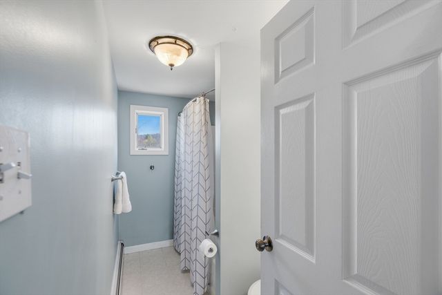 32 Harkaway Rd 32, North Andover, MA 01845