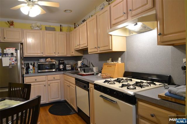 4 Chanda Court, Clifton, NJ 07012