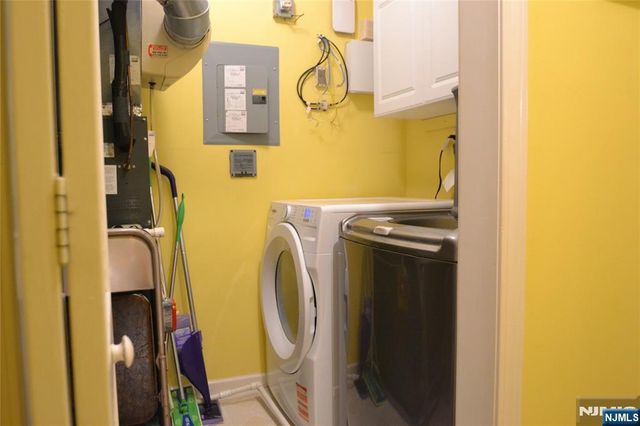 4 Chanda Court, Clifton, NJ 07012