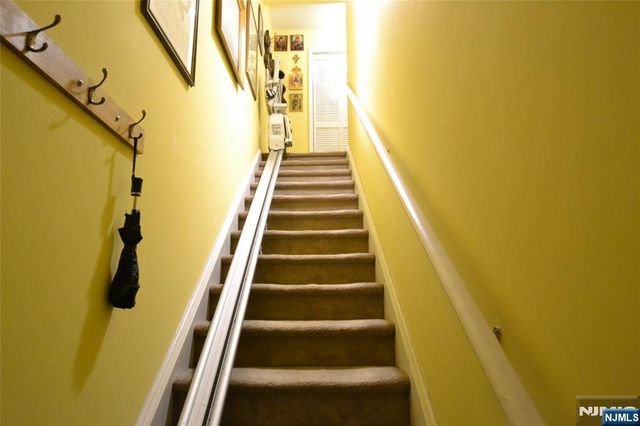 4 Chanda Court, Clifton, NJ 07012