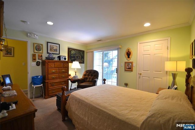 4 Chanda Court, Clifton, NJ 07012