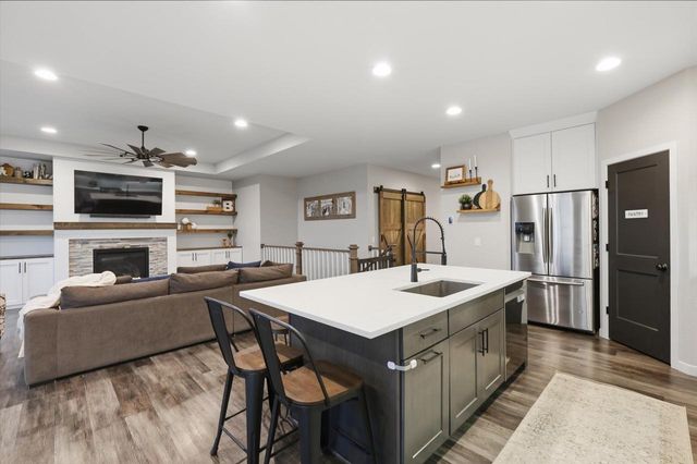 6071 Shooting Star Court, Mcfarland, WI 53558