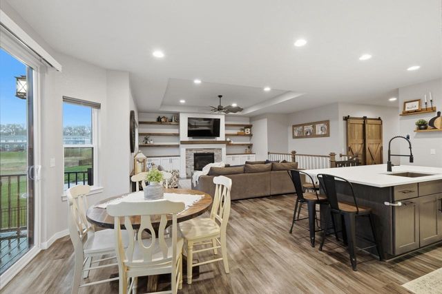 6071 Shooting Star Court, Mcfarland, WI 53558