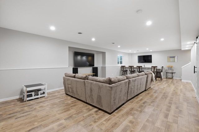 6071 Shooting Star Court, Mcfarland, WI 53558