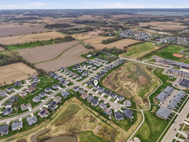 6071 Shooting Star Court, Mcfarland, WI 53558