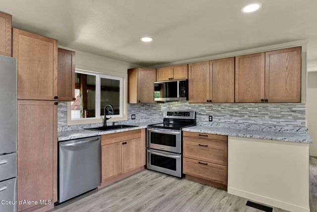 28128 N Highway 41, TRLR 40, Spirit Lake, ID 83869
