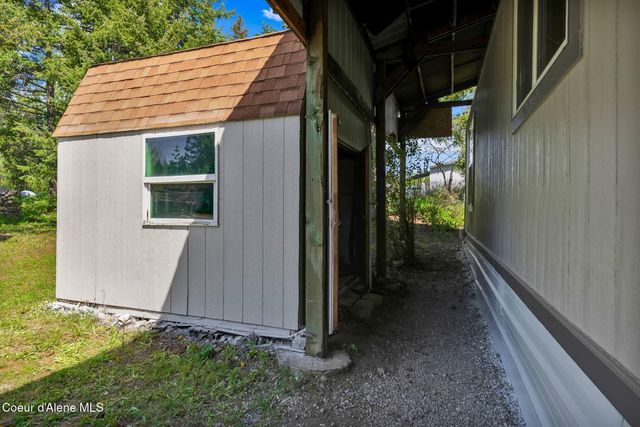 28128 N Highway 41, TRLR 40, Spirit Lake, ID 83869