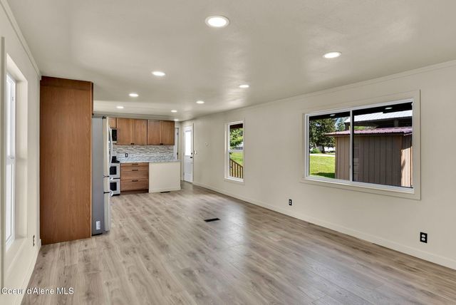 28128 N Highway 41, TRLR 40, Spirit Lake, ID 83869