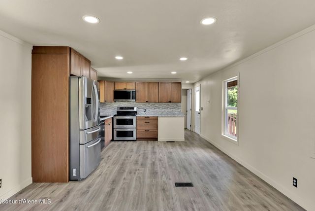 28128 N Highway 41, TRLR 40, Spirit Lake, ID 83869