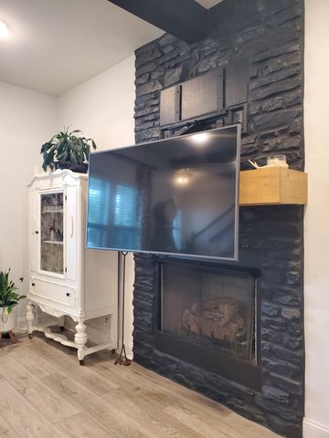 290 Crusaw Dr, Clarksville, TN 37043