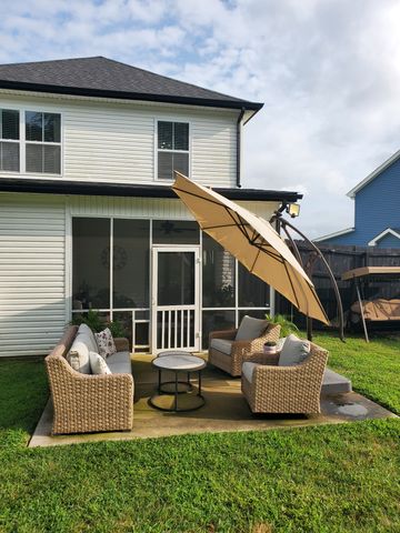 290 Crusaw Dr, Clarksville, TN 37043