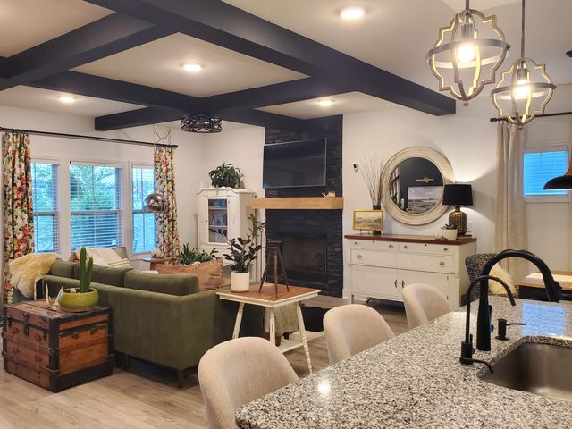 290 Crusaw Dr, Clarksville, TN 37043