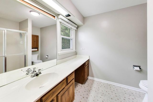 1207 W Thomas Street, Arlington Heights, IL 60004