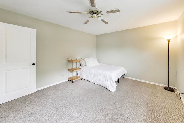 1207 W Thomas Street, Arlington Heights, IL 60004
