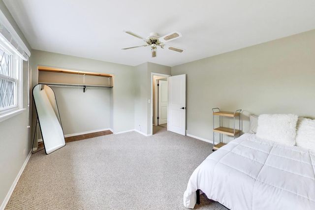 1207 W Thomas Street, Arlington Heights, IL 60004