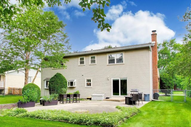 1207 W Thomas Street, Arlington Heights, IL 60004