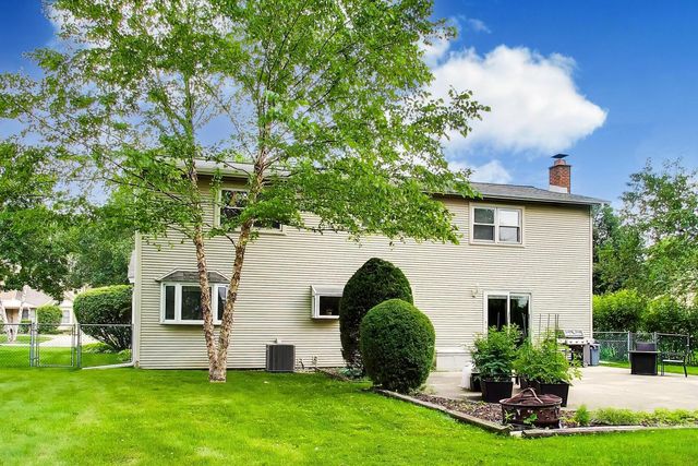 1207 W Thomas Street, Arlington Heights, IL 60004